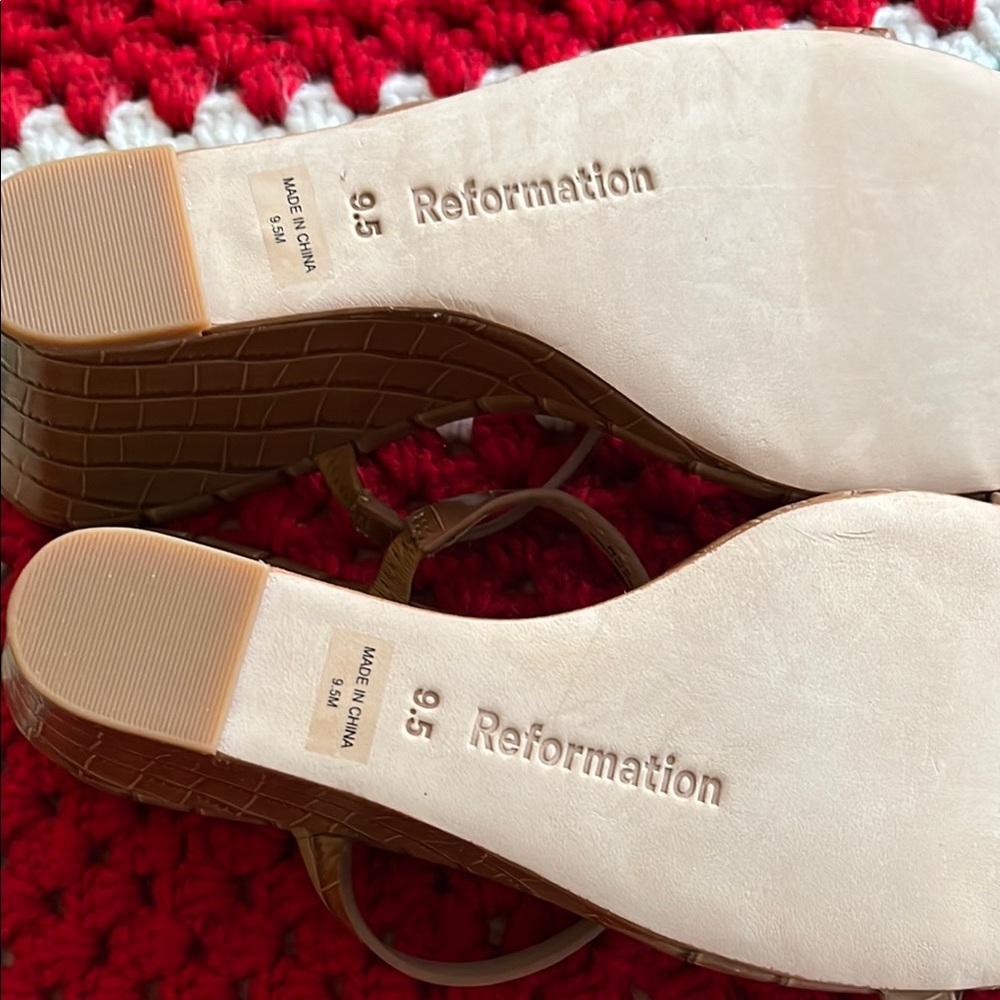 Brown Wedge Sandals. NWOT, But with original box.By Reformation - Picture 5 of 9